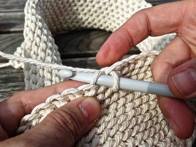 The lemon sighs the whatever rod under a guideline